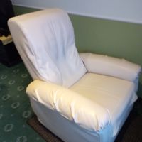 旅の疲れを癒すマッサージチェア