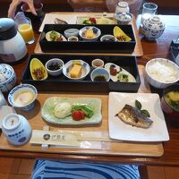 朝食、見た目も味もいいです