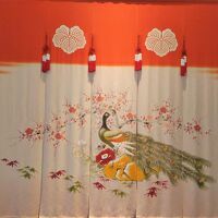 ロビーにかかっている「花よめのれん」です