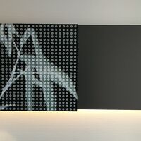 テレビが隠れてます。