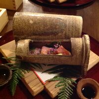 器も素晴らしい。お肉は、ジビエ料理で、くどくなくて完食。