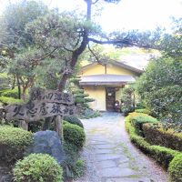 とても風情のある入り口です