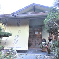 落ち着いた雰囲気の玄関