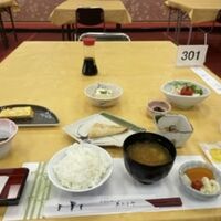 朝食はやや少なめ。朝食だけつけるなら素泊まりの方が良いかな？