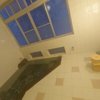 小浴場はこじんまりとした雰囲気。