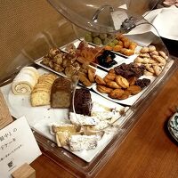 ウェルカムドリンクとスイーツは食べ放題