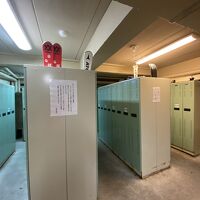 スキーロッカールーム