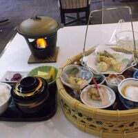 朝食は偶数日、奇数日で日替わり。