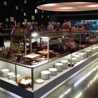 NYグリル＆ブッフェレストラン「フィオーレ」