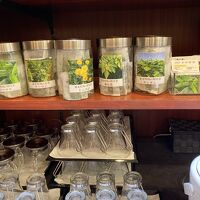 自然な東北牧場の野草茶