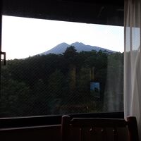 部屋からみる岩木山