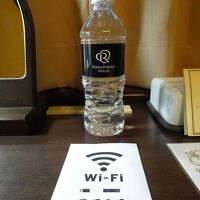 最近減ってきていますが、無料のミネラルウォーターは良いですね