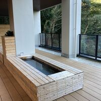 足湯。気持ちいい場所です。