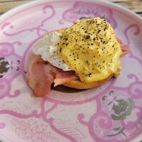 エッグベネディクト