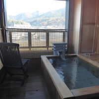 部屋付きの半露天風呂