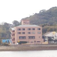 湾を隔ててみる旅館せと平