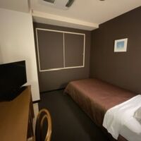 部屋は標準ビジネスホテル