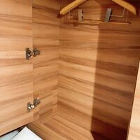 個室内の鍵付きロッカー。　小さめな荷物なら入れられた