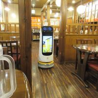 元気屋ではロボットが活躍