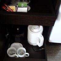 お茶やポット、コップはこちら