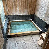 「離れ」の浴室です。