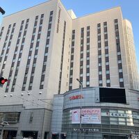 松山の中心部にあるホテル