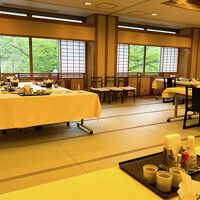 隣の席との間隔も広く、ゆっくり食事が出来る