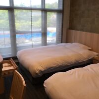 実はこの時、敷地内の一部が改修工事中でした。