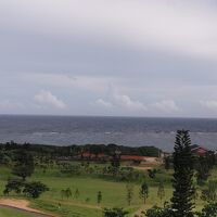 真っすぐに海が！