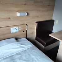 巣篭もり感のあるデスク回り