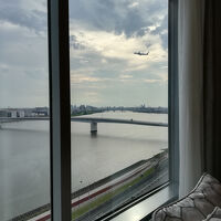 時間なんて気にせずに、飛行機眺めてお部屋でゆっくりしてね。