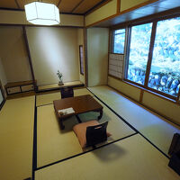 部屋　和室（踏込3畳＋8畳）