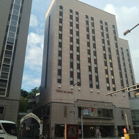 大街道の電停前