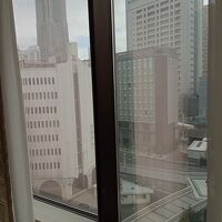 中層階客室から桜木町駅方向を臨む