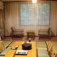 森林ビューの和室