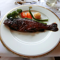 伝統のある虹鱒料理です