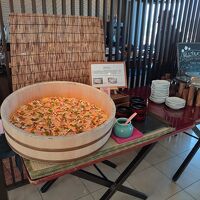 ビュッフェのバラ寿司