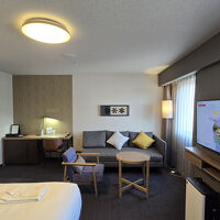 テレビはスマートテレビです