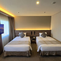 シモンズにエアウィーブのベッド