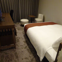 シングルで泊るには十分広い部屋