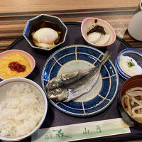 ある日のモーニング（ブッフェ形式で和食系を選んだ様子）