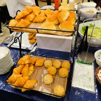 無料の朝食バイキングその３