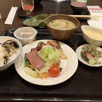 朝食バイキングが評判