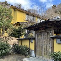 玄関まで階段有り