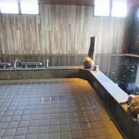 本社事前許可済、ホテルの人立会利用時間外の男性用大浴場、黒湯