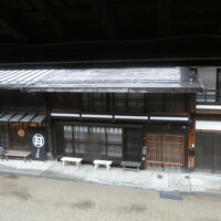 客室から街道がみえます