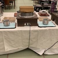 ご飯&#127834;の食べくらべ、お釜でご飯