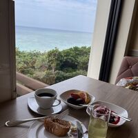 ベルデマーレの朝食、窓際の特等席