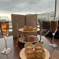 クラブラウンジでのアフタヌーンティー