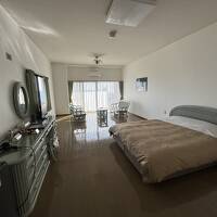 ダブルルームの様子。とても広いです。